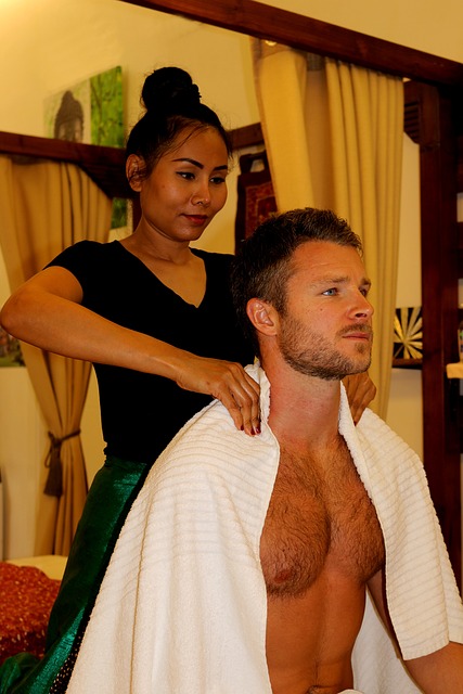 Co dělat po thajské masáži: Tipy na relaxaci po masáži.