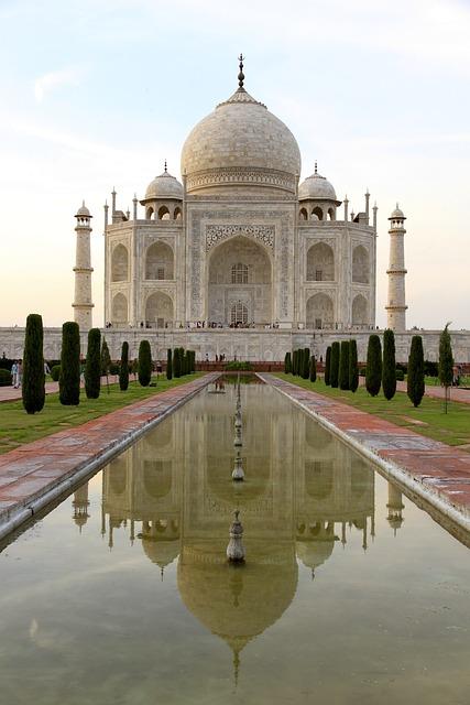 Ostrov Phuket: Úplný průvodce pro turisty 2 1. Výběr ubytování na Ostrově Phuket: Luxusní hotely, útulné penziony a cenově dostupné možnosti