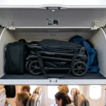 Rozměry kočárku do letadla: Které modely projdou na palubu a jaké jsou limity aerolinek 21 rozmery kocarku do letadla